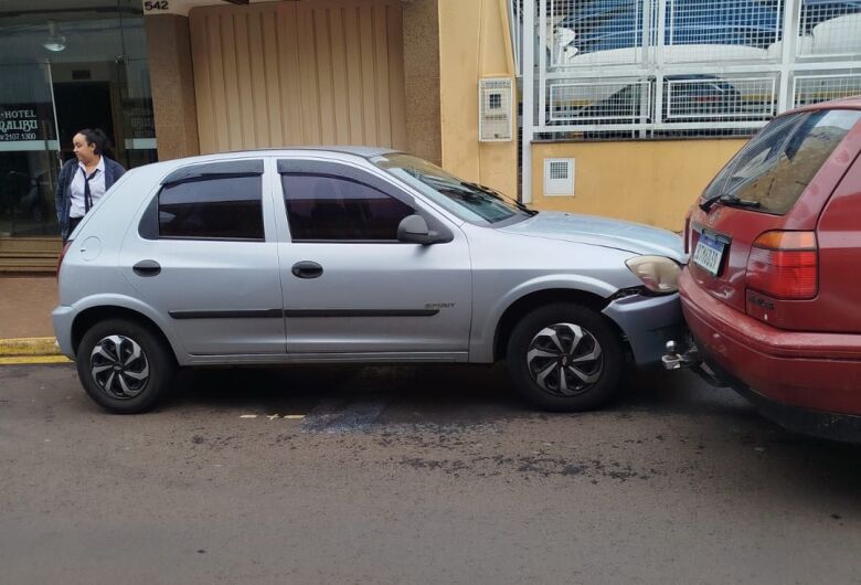 Tentativa de furto termina em colisão no Centro 