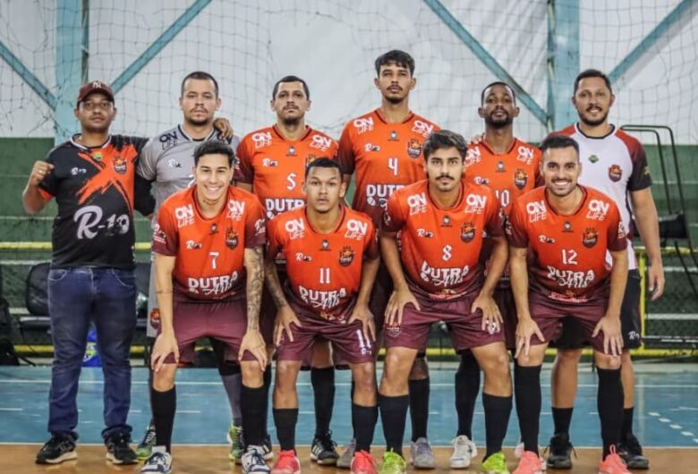 Pakabá vence e conquista vaga no grupo B; Deportivo segue 100%