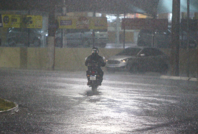 São Carlos registra volume de chuva acima da média para novembro antes do dia 10