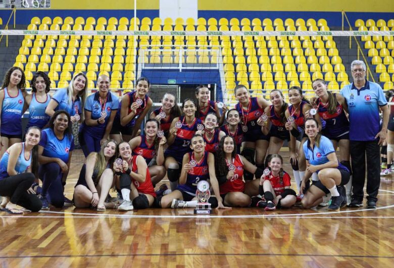 Infantil da AVS/Smec sente peso da final e perde para Araraquara