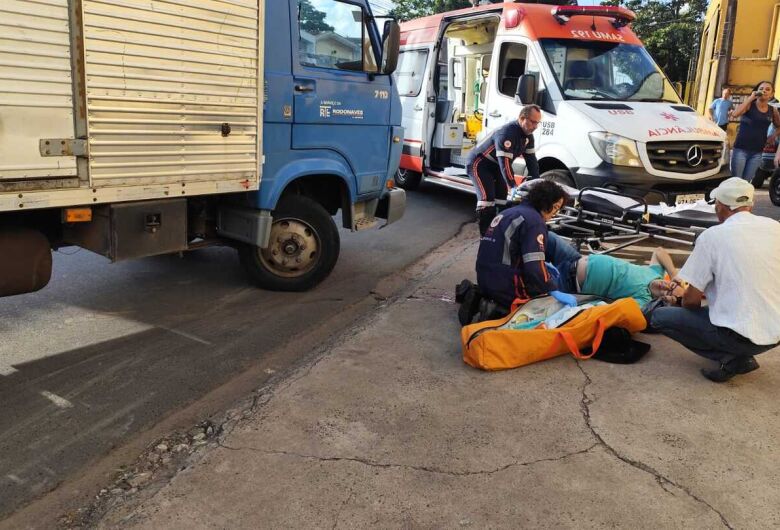 Ciclista de 54 anos é atropelado por caminhão na Avenida Morumbi