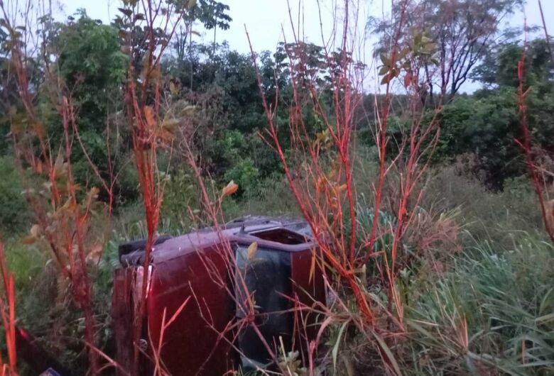 Chuva causa transtornos no distrito de Guarapiranga, em Ribeirão Bonito