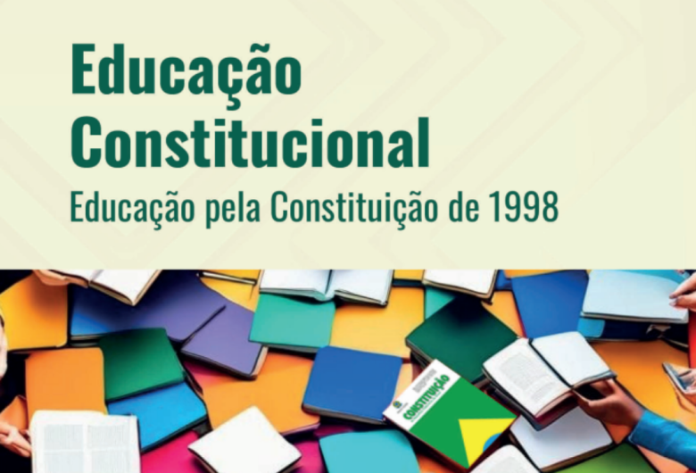 Livro lançado em São Carlos reforça importância do ensino da Constituição na educação pública