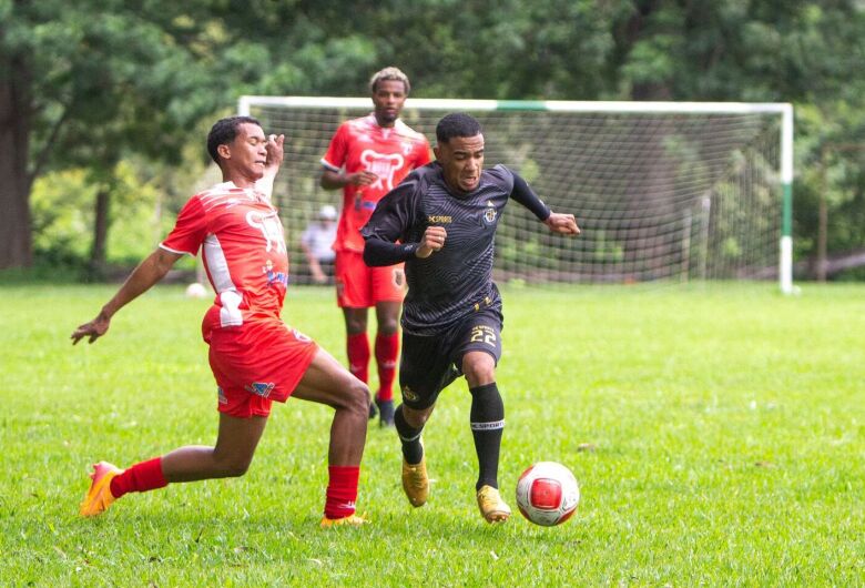 Com o time profissional parado, São Carlos foca na Copinha