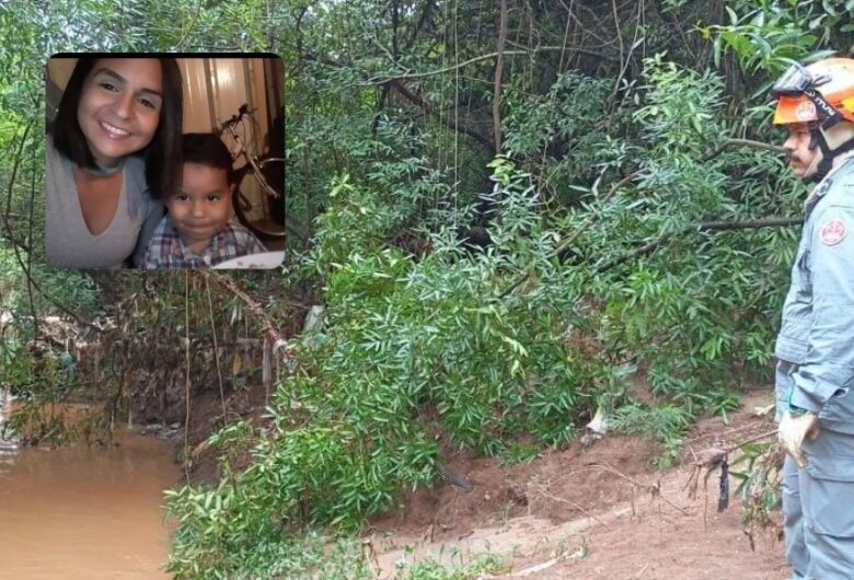 Bombeiros retomam buscas por mãe e filho desaparecidos após enxurrada