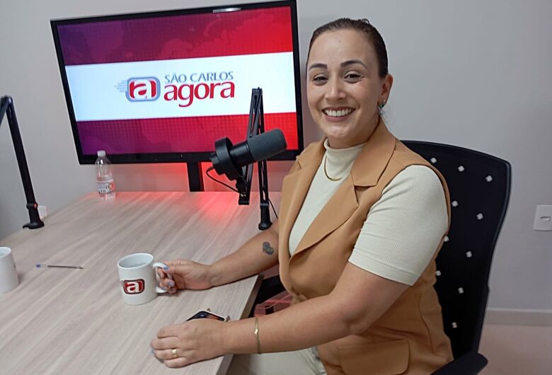 JULIANA LOPES DE MORAES: "O autismo não tem cura, simplesmente porquê não é uma doença"