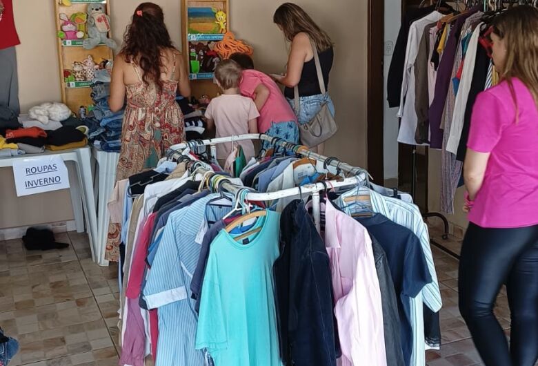 Bazar solidário acontece neste sábado na vila São José