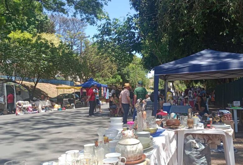 Neste domingo tem mais uma edição da Feira da Barganha no Parque do Bicão