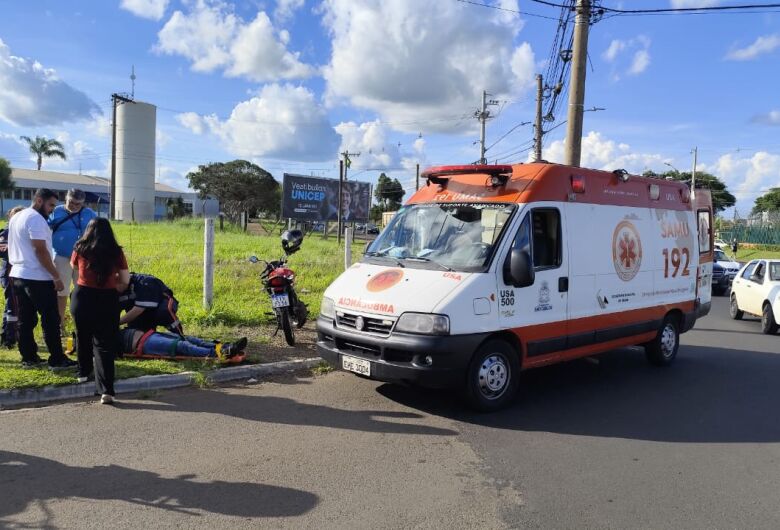 Motociclista fica ferido após acidente na região da Unicep