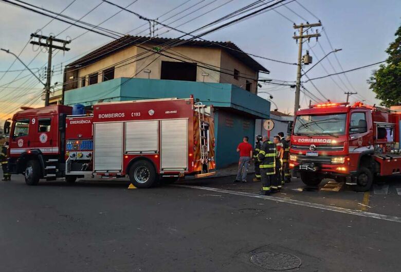 Bombeiros atendem princípio de incêndio no Cruzeiro do Sul