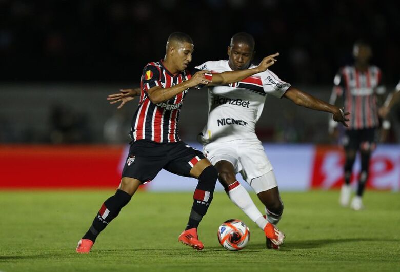 Com time reserva, São Paulo empata em jogo morno em Ribeirão Preto