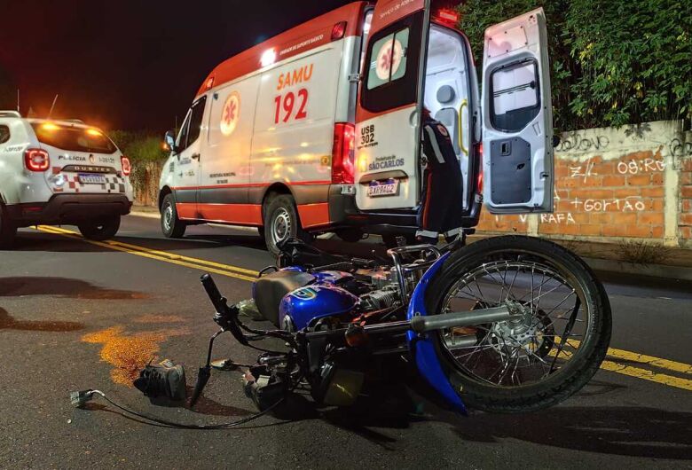 Acidente deixa motociclista ferido na Avenida Trabalhador São Carlense