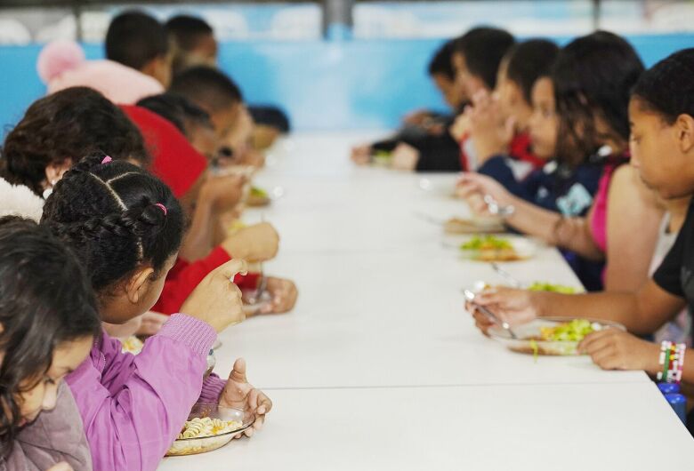 Escolas estaduais oferecem almoço durante o recesso em janeiro; veja quais em São Carlos