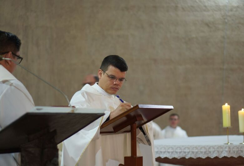 Padre Robson Caramano assume a Coordenação do Departamento de  Comunicação do Pontifício Colégio Pio Brasileiro