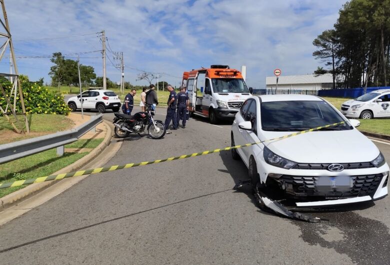 Colisão frontal na região da USP 2 deixa motociclista ferido