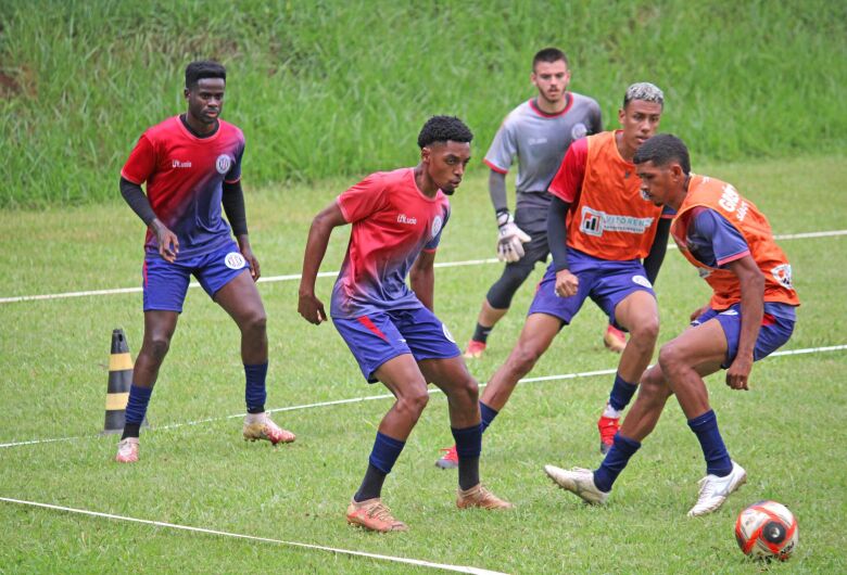 Grêmio faz treino aberto no Luisão para a torcida