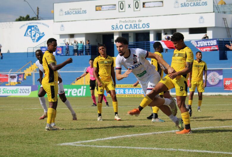 Com gols no começo da partida, Grêmio e Joseense empatam no Luisão