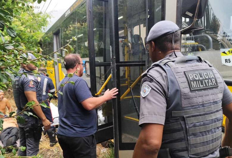 Motorista de ônibus que evitou tragédia segue internado em estado grave na Santa Casa