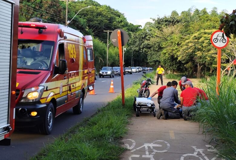 Motociclista sofre queda na região da rotatória do Cristo 