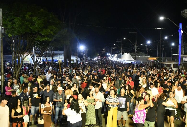 Festa do Milho reúne cerca de 50 mil pessoas em Água Vermelha