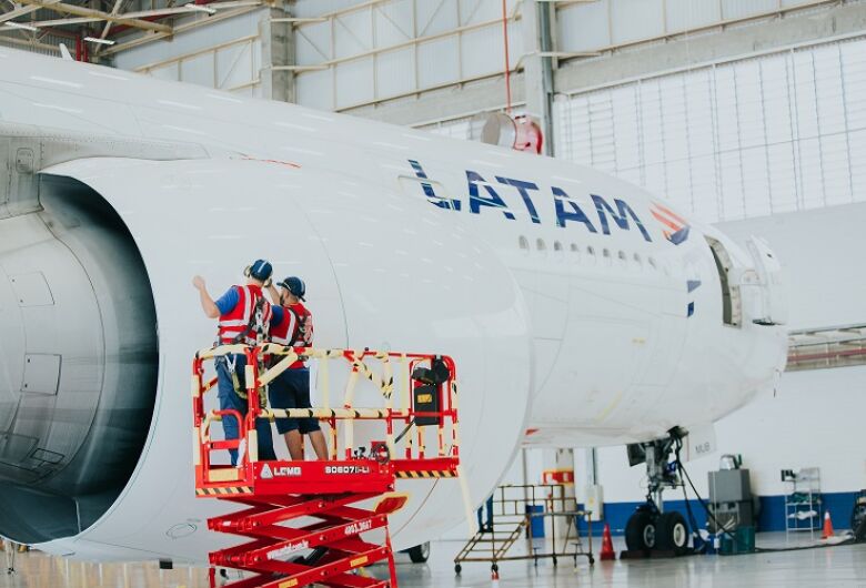LATAM abre mais de 300 vagas de trabalho em manutenção aeronáutica
