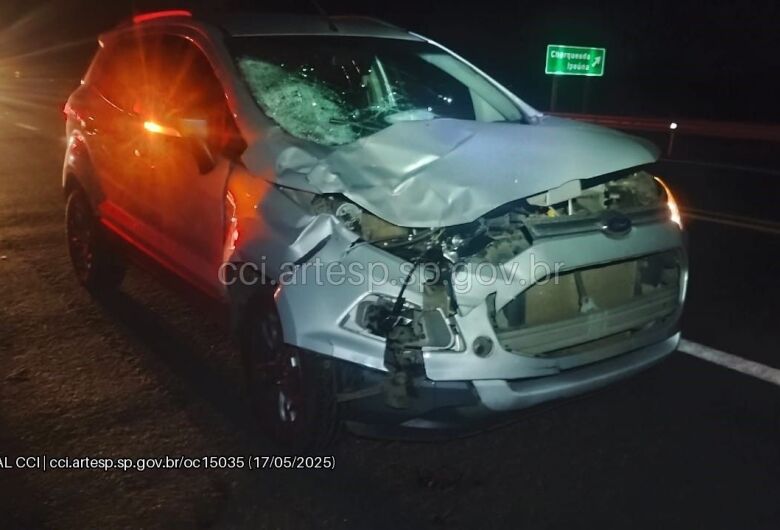 Pedestre morre atropelado por carro na SP-304
