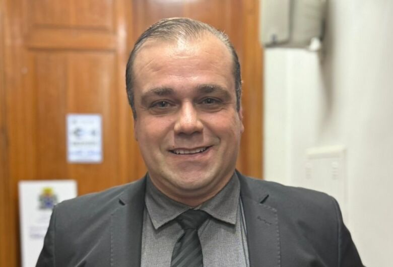 Gustavo Pozzi protocola lei que institui Semana Conde do Pinhal no calendário oficial de São Carlos 