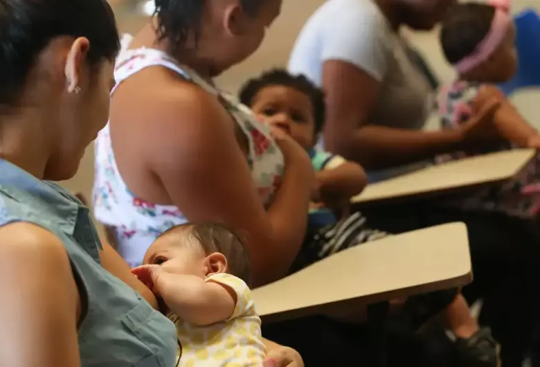 Sociólogas destacam força do papel das mães no Brasil atual 