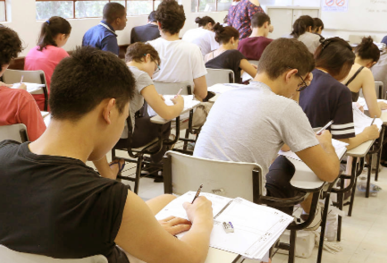 Fuvest abre inscrições para redução ou isenção da taxa do vestibular 2026