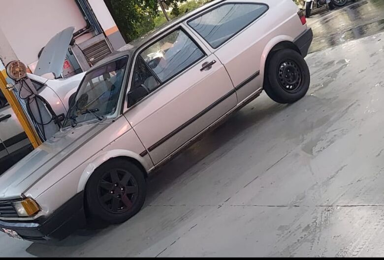 Homem tem Gol furtado em frente a casa no Varjão e pede ajuda por informações
