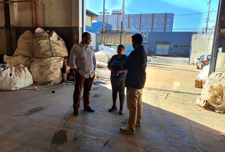 Saae entrega kits de EPI’s para trabalhadores da Coopervida