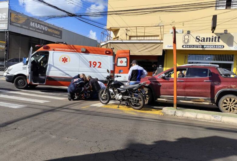 Acidente deixa uma pessoa ferida na Avenida São Carlos