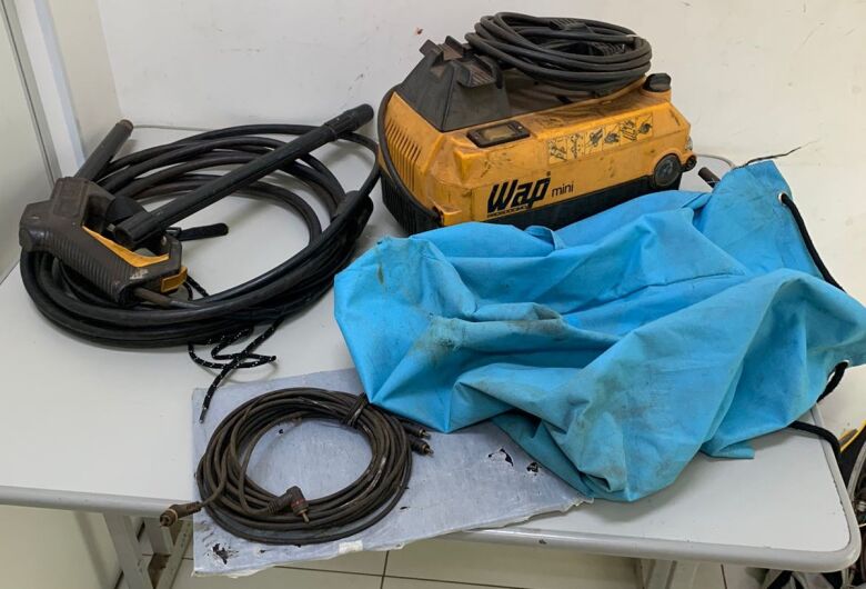 Acusado de furto a garagem de veículos, homem é detido pela PM