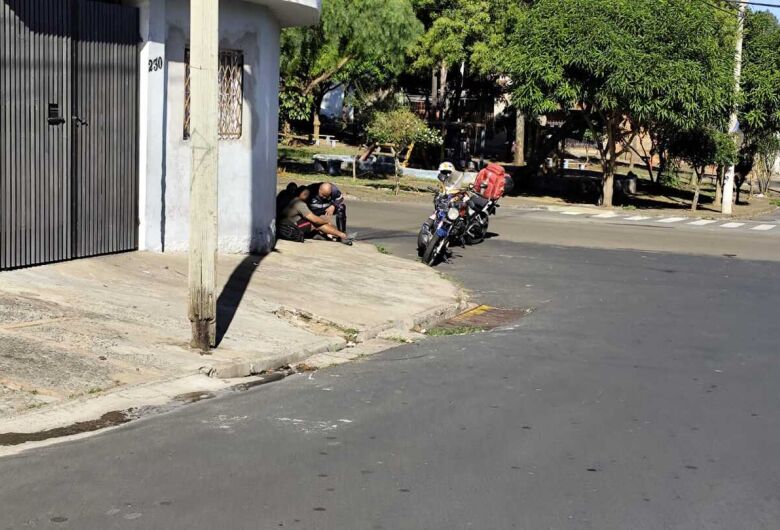 Casal fica ferido após acidente, mas nega socorro no Jockey Club