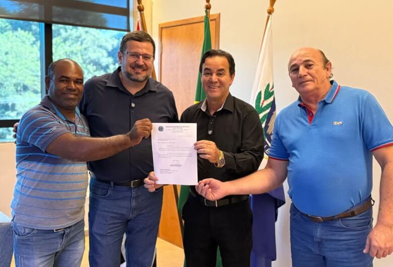 Prefeito Ronaldo Venturi recebe deputado Adilson Barroso, que anuncia R$ 300 mil para a saúde de Ibaté