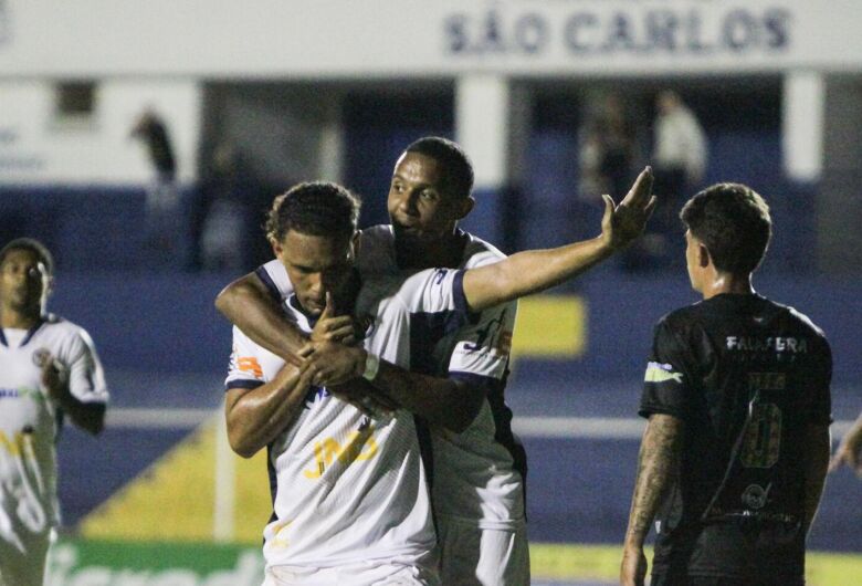 São Carlos quer consolidar reação e vencer o Flamengo no Luisão