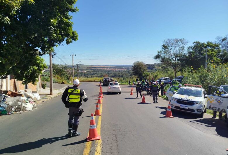 Operação com apoio do CPTran da capital resulta em várias autuações de motociclistas em São Carlos 