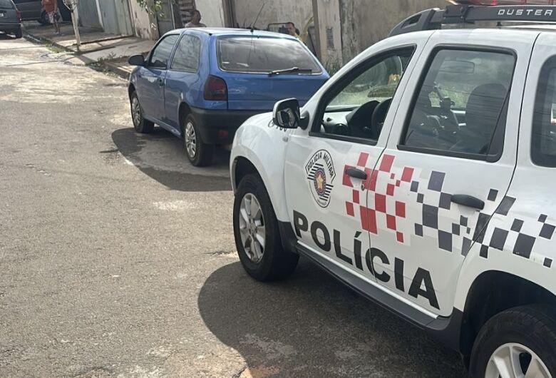 Polícia Militar recupera Gol azul furtado defronte a Santa Casa 