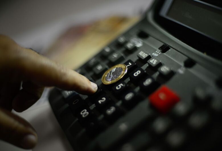 Lula sanciona lei que vai combater os devedores contumazes de impostos