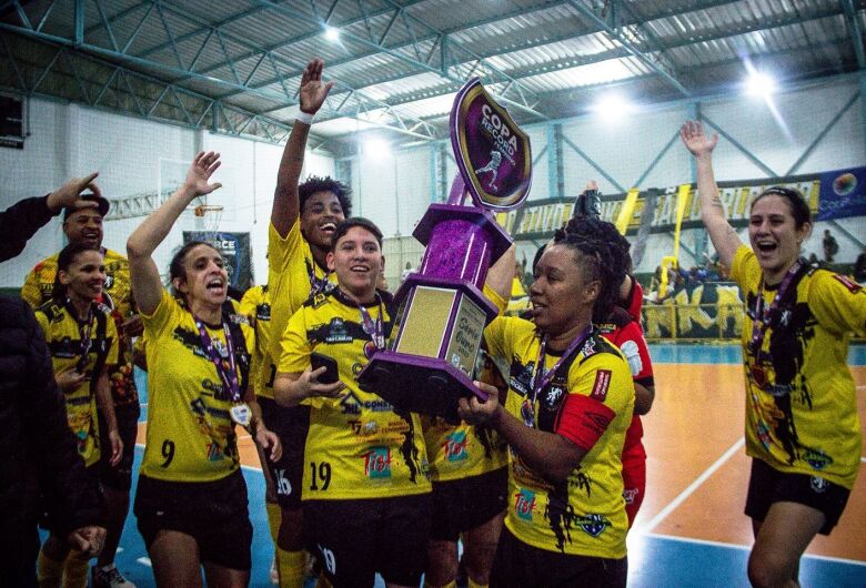 Deportivo Sanka conquista o tricampeonato da Copa Record TV de Futsal Feminino