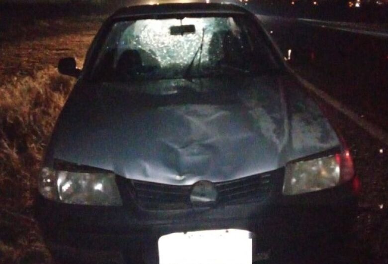 Pedestre morre após ser atropelada por carro na SP-333