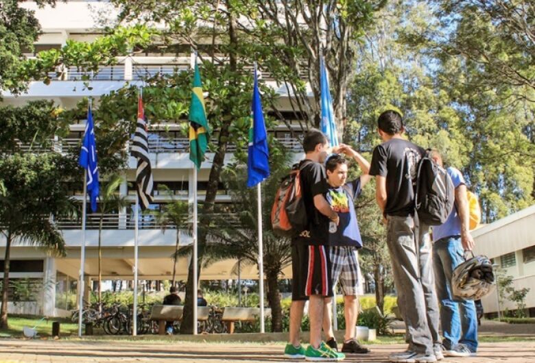 Alunos da USP podem se inscrever até domingo em ação para apresentar campus a jovens de escolas públicas