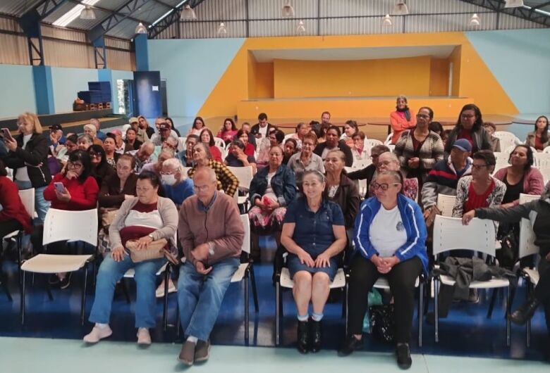 Capacitação em primeiros socorros é realizada no Centro da Melhor Idade de Ibaté