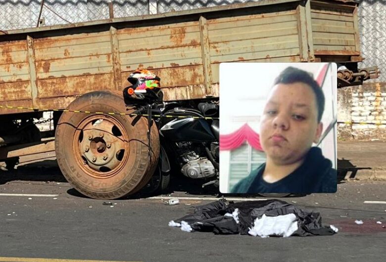 Motociclista de 19 anos morre após 'entrar' debaixo de carretinha na região