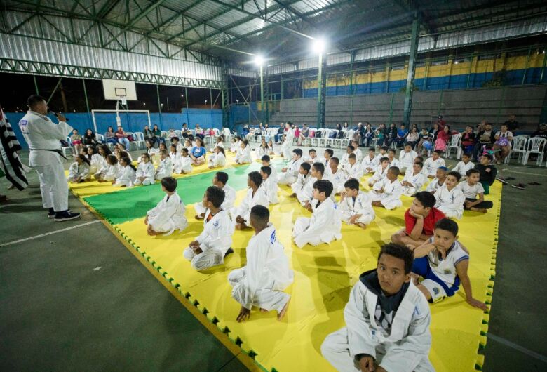 Projeto Superação Judô é lançado na EMEB Arthur Natalino Derigge e atenderá 100 crianças