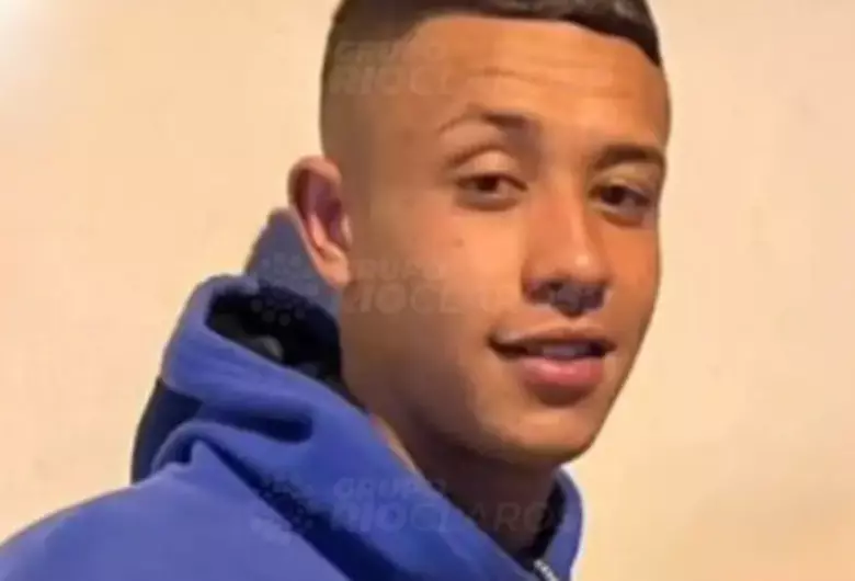 Jovem é executado a tiros dentro de casa