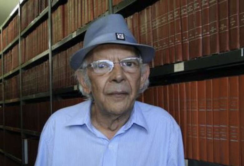 Morte do advogado Elício De Cresci completa 12 anos