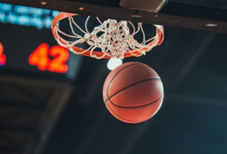 O que é duplo-duplo no basquete?