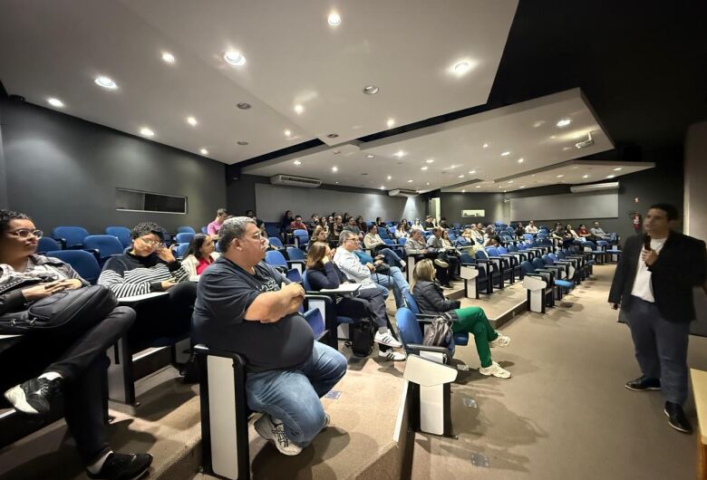 Médicos da atenção básica recebem capacitação sobre protocolo do diabetes