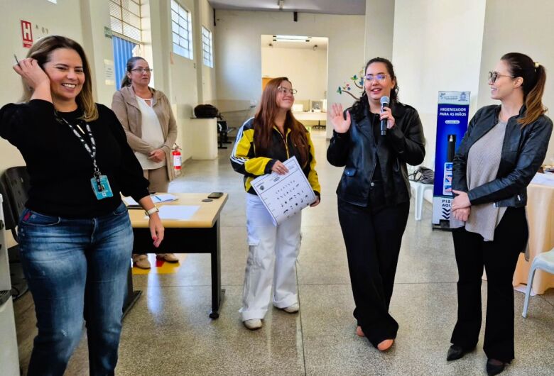 São Carlos inicia capacitação de voluntários para projeto de acuidade visual nas escolas